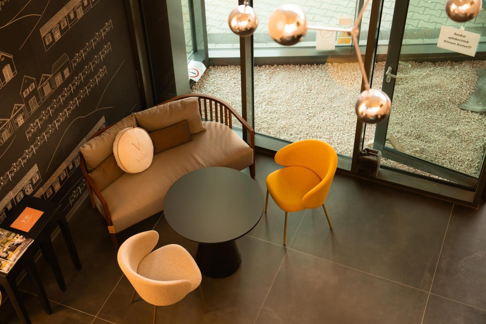 Viale Boutique Hotel ヴィッラーニ エクステリア 写真